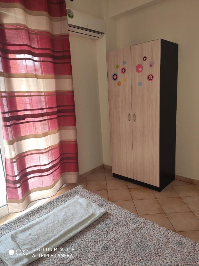 Kelesi Apartments Nea Kallikrateia Extérieur photo
